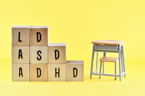 発達障害の子どもがいじめられたら？ 保護者ができること【対策と相談先】