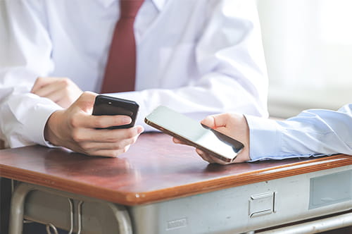 ネットいじめの具体例・裁判例│被害にあったら保護者がやるべき対策